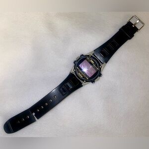 Timex Black Smartwatch with Classic Design. Vintage. Unisex